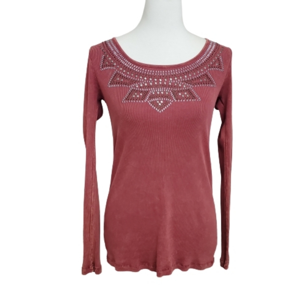 💥3/$25💥 Daytrip Embellished Thermal Tee